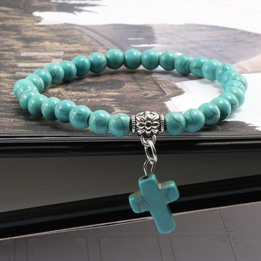 Bracelet en perles avec croix