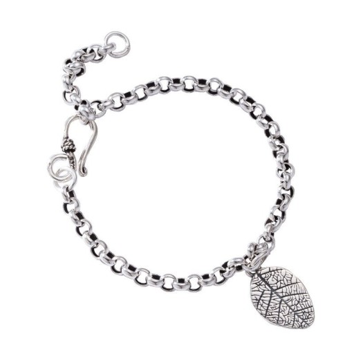 Bracelet femme avec pendentif en forme de feuille