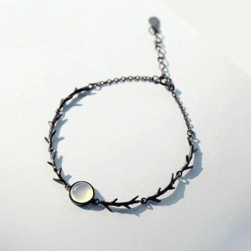 Bracelet femme avec pierre de lune