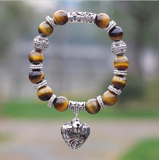 Bracelet perlé pour femme avec cœur