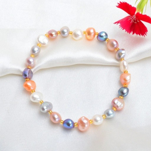 Bracelet perlé pour femme P95