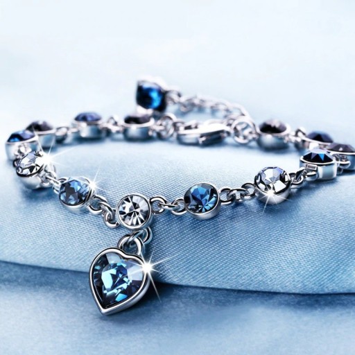 Bracelet pour femme avec cœur et pierres