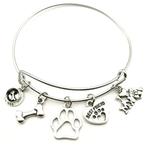 Bracelet rigide pour femmes avec pendentifs