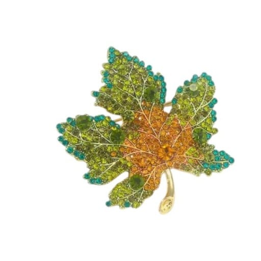 Broche en cristal de luxe en forme de feuille d'érable Surface rugueuse et scintillante Pierres colorées couvrant toute la surface
