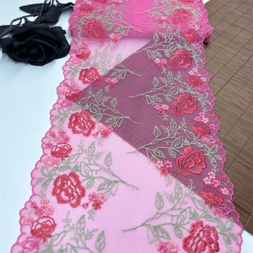 Broderad pitsiverkko 19 x 91 cm Vaaleanpunainen polyesteripitsi kasvimotiivilla Koristekangas vaatteiden ja DIY-dekoroinnin ompeluun