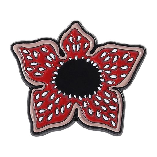 Broșă demogorgon Stranger Things cca 2,3 x 3 cm insignă roșu-negru accesoriu pentru îmbrăcăminte rever rucsac cadou pentru prieteni