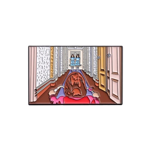 Broșă metalică scenă horror coridor gemeni emblema smaltată pin multicolor pentru îmbrăcăminte rucsac accesoriu de Halloween