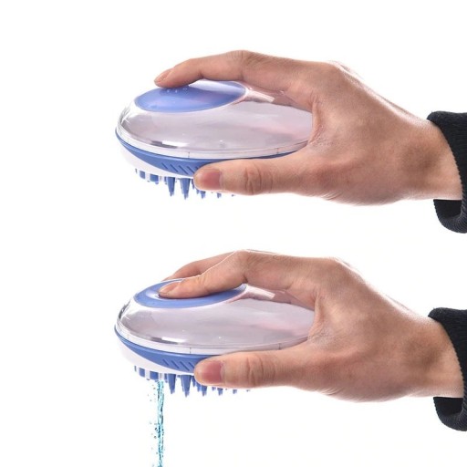 Brosse avec distributeur de shampoing pour chiens