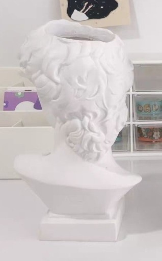 Bustestatue