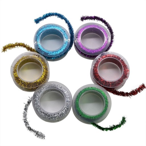 Cadeia decorativa com fio