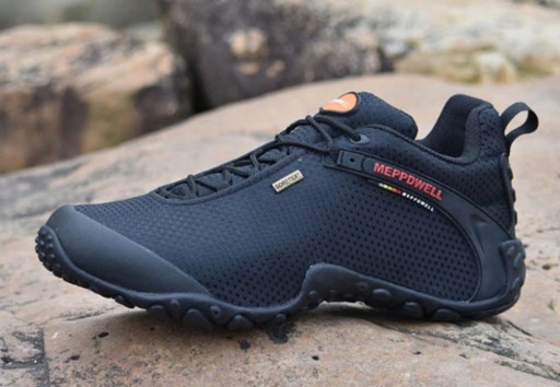 Calçado de trekking masculino