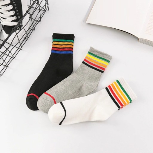 Calcetines de mujer con rayas de colores