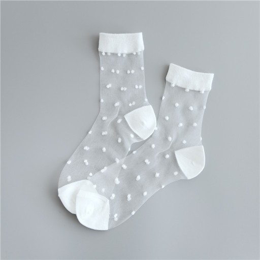 Calcetines transparentes de mujer con lunares