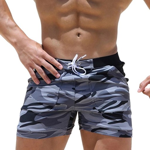 Calções de praia masculinos com padrão militar