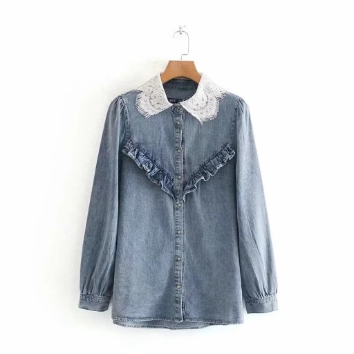 Camisa de ganga feminina com rendas