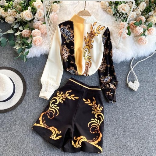 Camisa e calções para senhora B1288