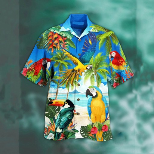 Camisa masculina com animais