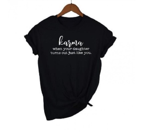 Camiseta de mujer con estampado de karma