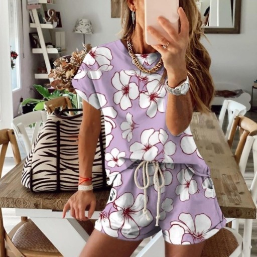 Camiseta y pantalón corto mujer B911