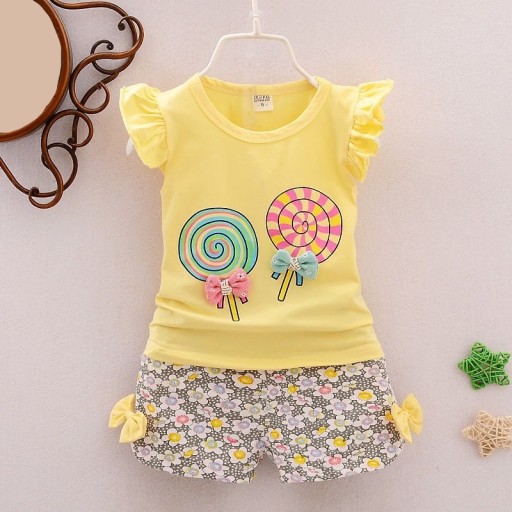 Camiseta y pantalón corto niña L1085