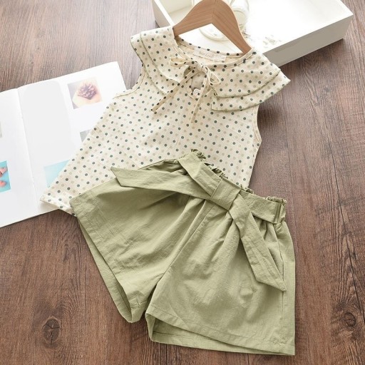 Camiseta y pantalón corto niña L1129