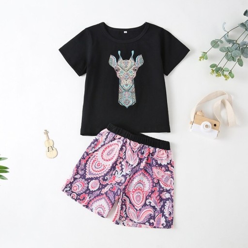 Camiseta y pantalón corto niña L1384