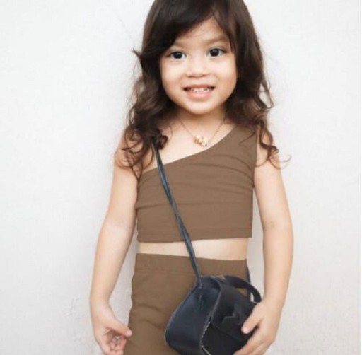 Camisola de menina e calções L1408