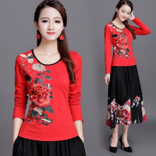 Camisola feminina de flores com mangas longas