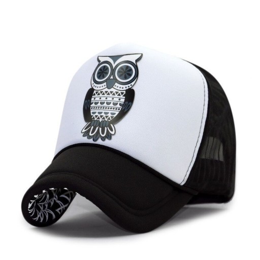Cappellino da camionista con gufo