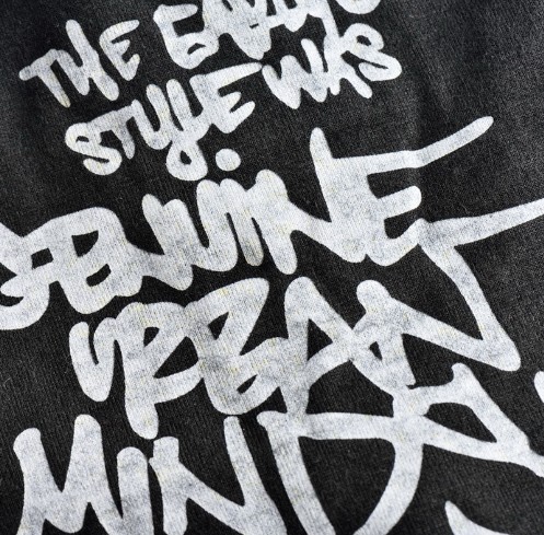 Cappello da uomo alla moda con scritta J2617