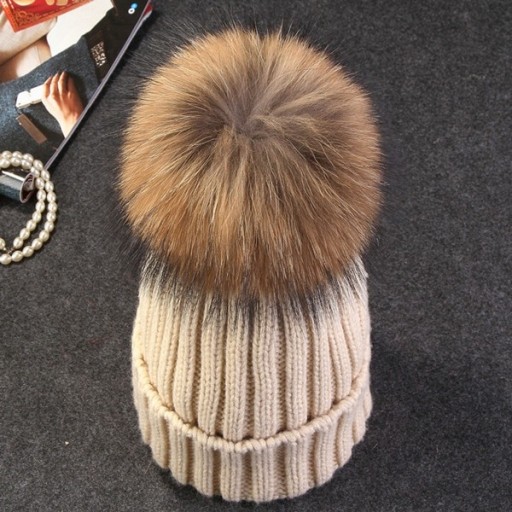 Cappello invernale da donna con pompon
