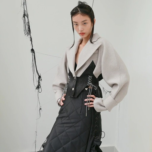 Cappotto corto da donna P2534