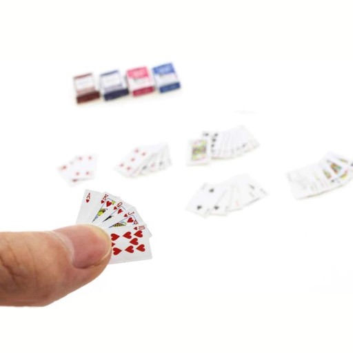 Cartes à jouer pour poupée E414