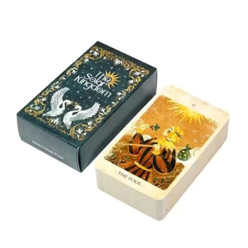 Cartes de tarot paquet illustré avec des motifs naturels et animaliers tons sombres et dorés dessins détaillés pour la lecture de tarot et le travail avec la symbolique