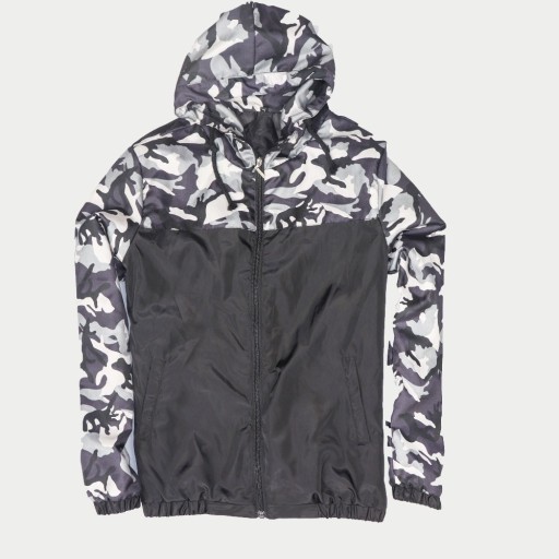 Casaco masculino com padrão camuflado J2045