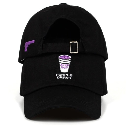 Casquette avec inscription T111