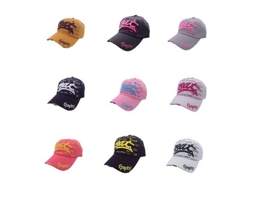 Casquette avec inscription T17