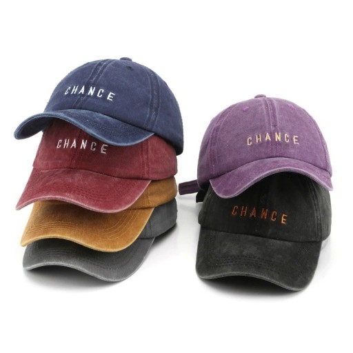 Casquette avec inscription T267