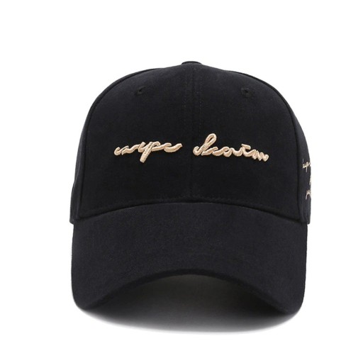 Casquette avec inscription T84
