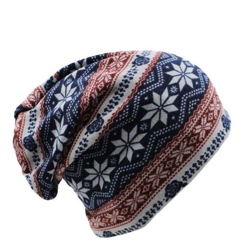 Casquette stylée pour femmes avec flocons