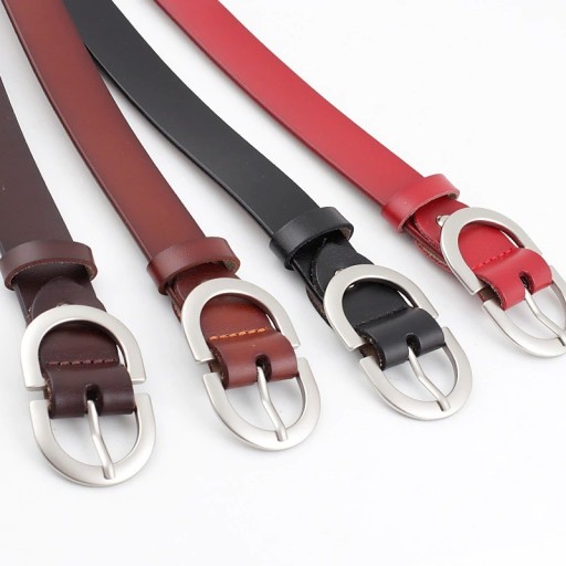 Ceinture en cuir pour femmes avec boucle en argent