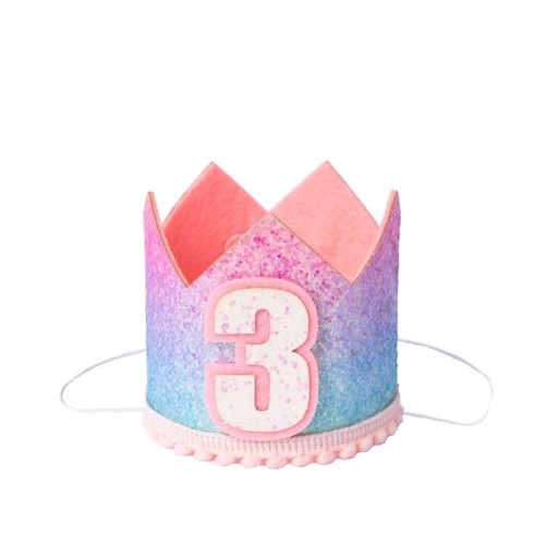 Chapeau d'anniversaire avec chiffre