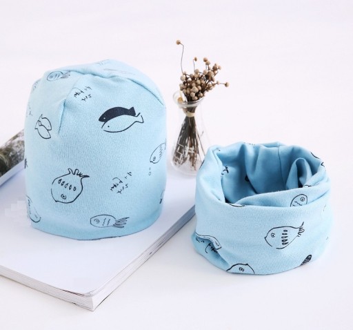 Chapeau d'hiver pour enfants et écharpe avec des poissons J3025