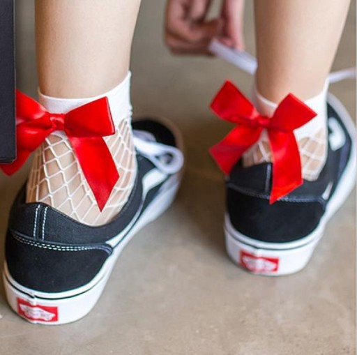 Chaussettes en résille pour femmes avec nœud