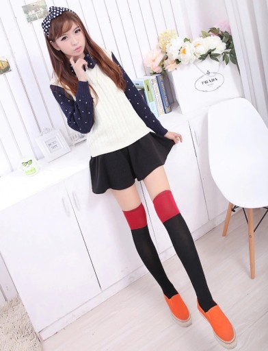 Chaussettes montantes bicolores pour femmes