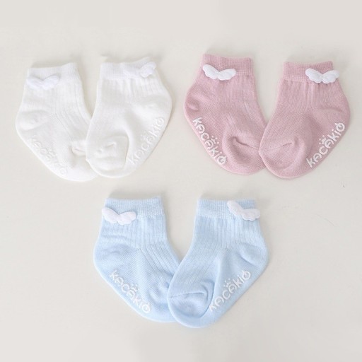 Chaussettes pour enfants avec des ailes