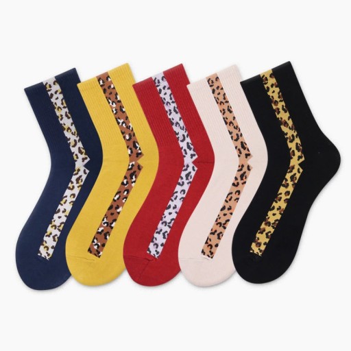 Chaussettes pour femmes avec rayure léopard