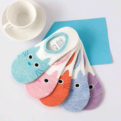 Chaussettes pour femmes avec un chat J2827