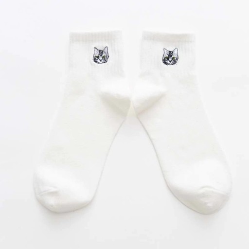 Chaussettes unies pour femmes