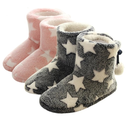 Chaussons chauds pour femmes avec des étoiles